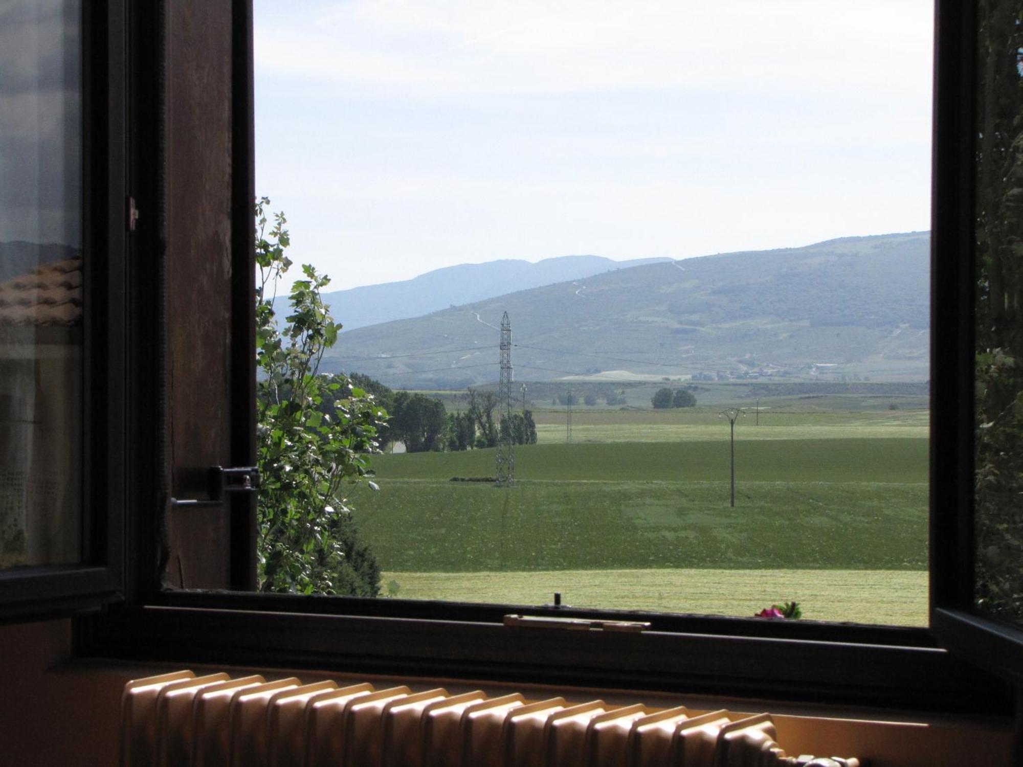 Hostal Rural Huartearena Iza Esterno foto